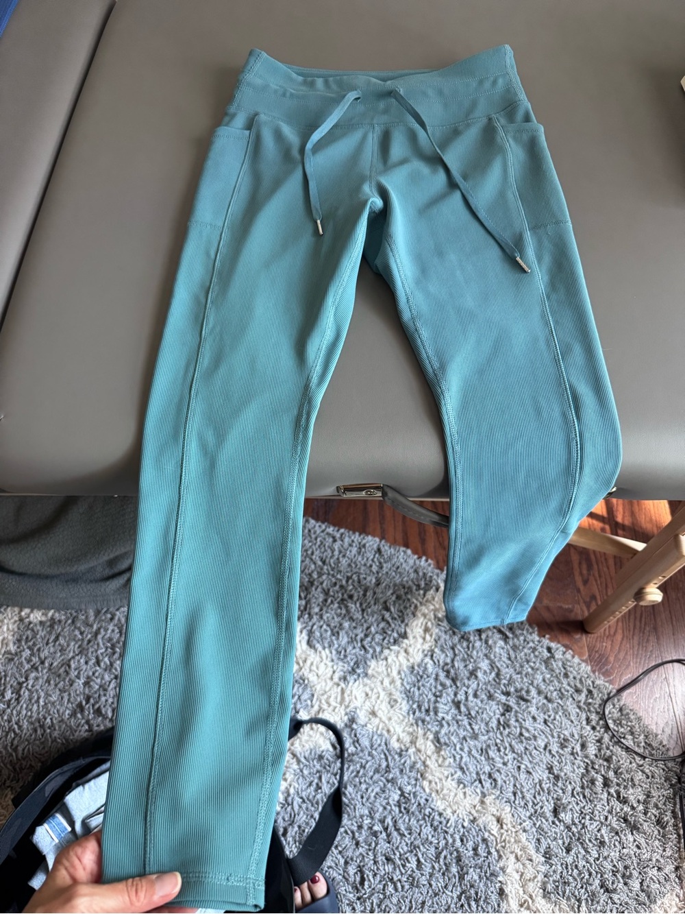 Move Theology Women’s High-Waist Performance Leggings — Teal!